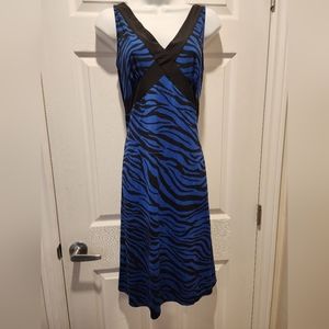 Tahari casual sun dress sz M blue animal print